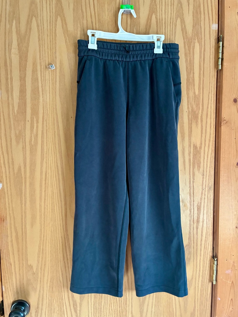Lululemon Cropped pants